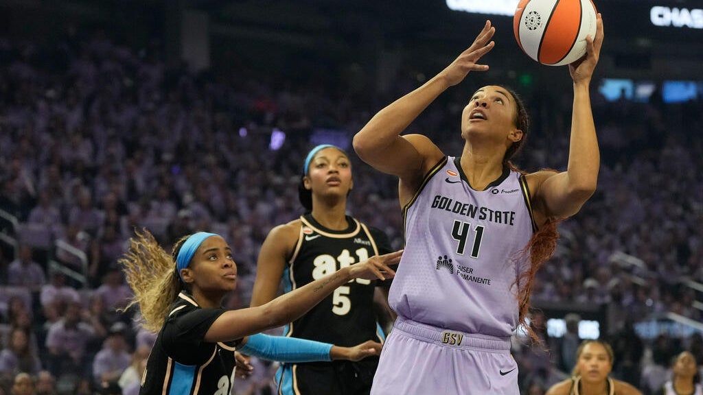 Angered over a.m. WNBA Finals tip-off, Chicago bar owner opens early to fans anyway, to "cause a ruckus" — Gainesville Business news